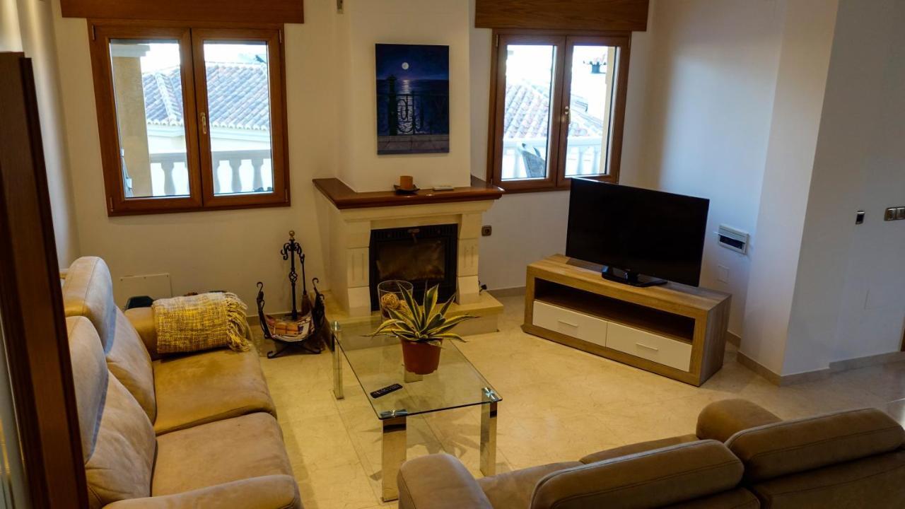 Villa Borja Torre Del Mar Kültér fotó